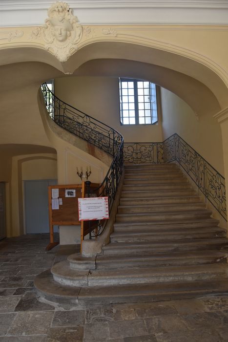 escalier d'honneur