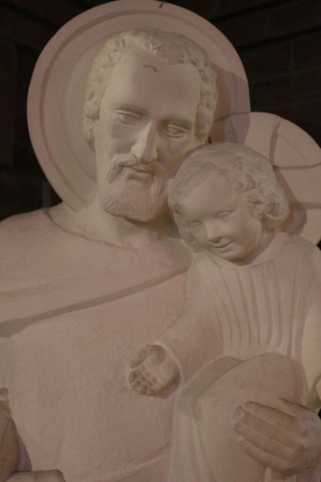 statue : saint Joseph, vue partielle - © Ministère de la Culture (France), Médiathèque du patrimoine et de la photographie, diffusion RMN-GP