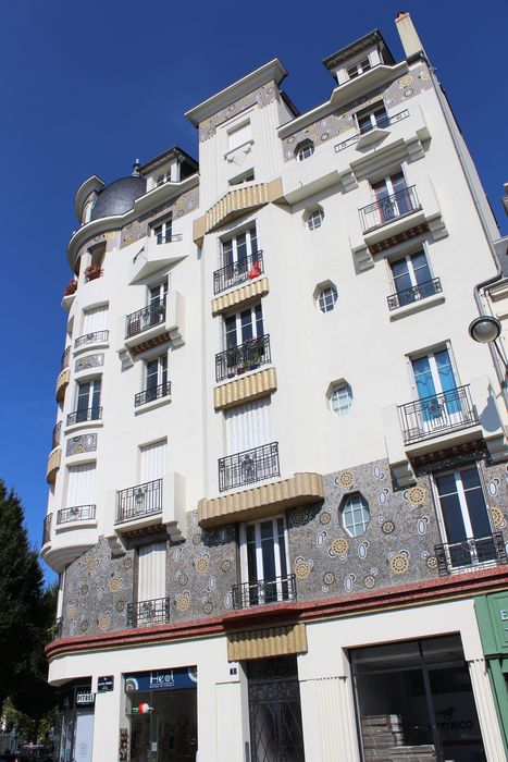 façade sud sur la rue Jean-Marie Duhamel