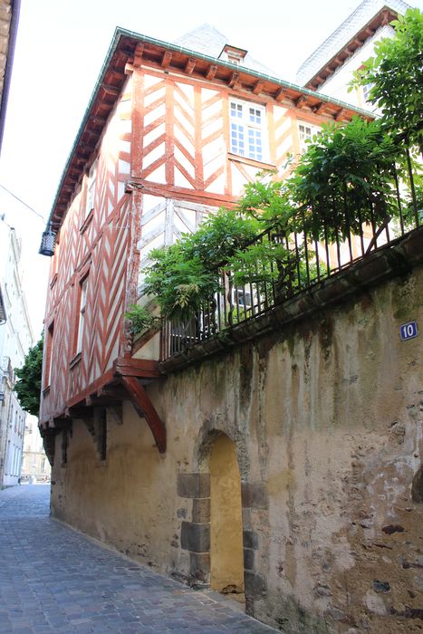 façade sur la rue des Dames