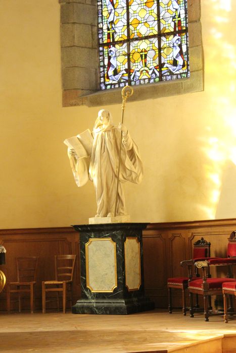 statue : saint Benoît