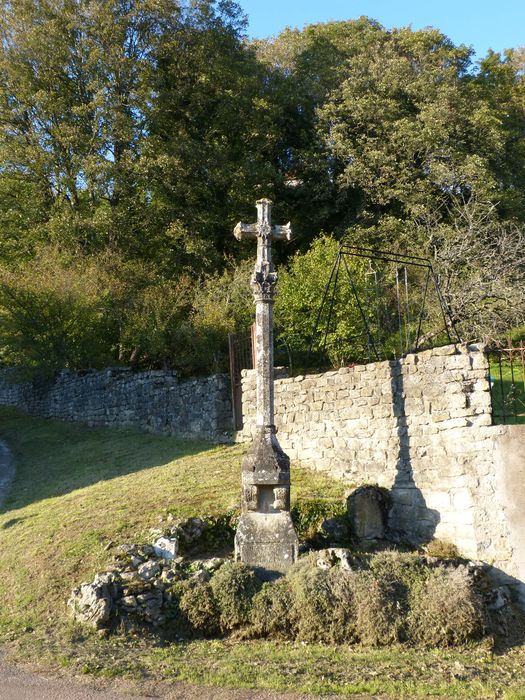 vue générale de la croix monumentale