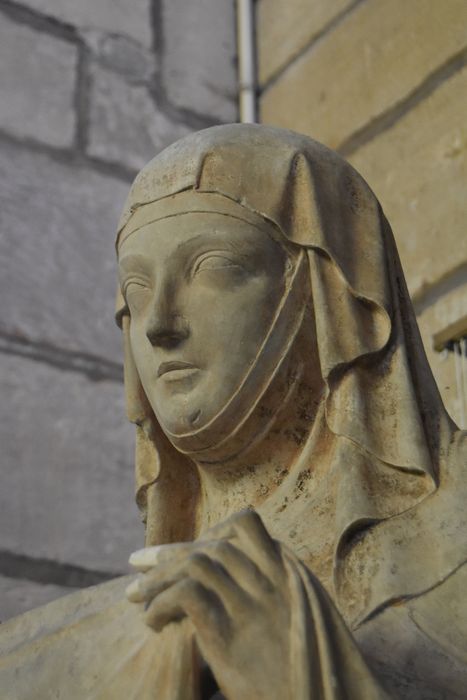 statue (grandeur nature) : Sainte Véronique, vue partielle