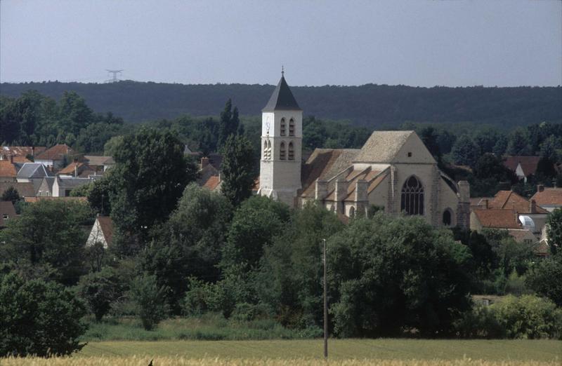 Vue générale du village, ensemble sud-est de l'église