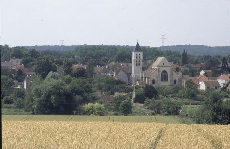 Vue générale du village, ensemble sud-est de l'église