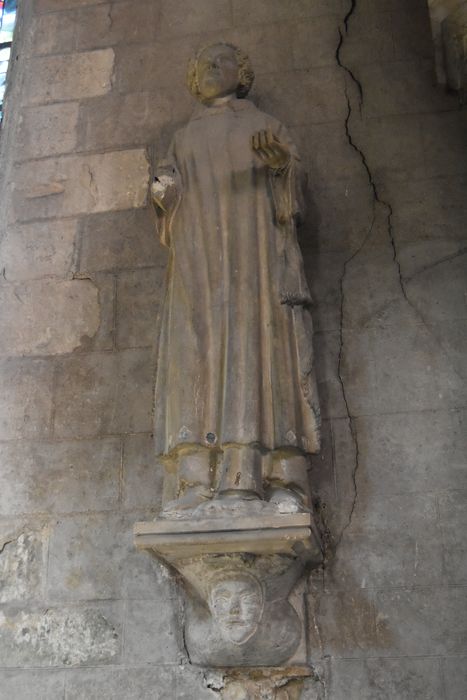 statue : saint Léonard