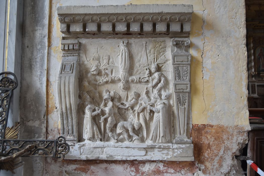 bas-relief : la Crucifixion de saint Pierre