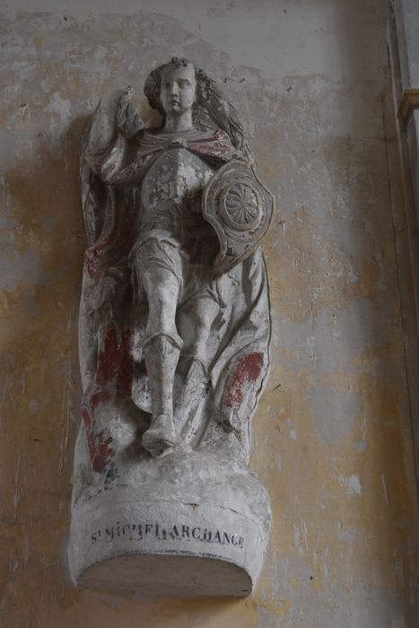 groupe sculpté : Saint Michel terrassant le démon - © Ministère de la Culture (France), Médiathèque du patrimoine et de la photographie, diffusion RMN-GP