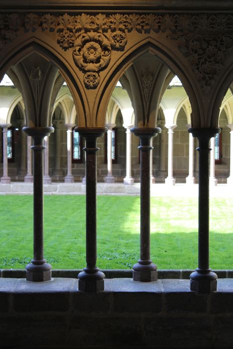 Cloître, galerie sud, vue partielle