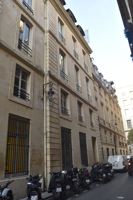 façade sur la rue des Bons-Enfants