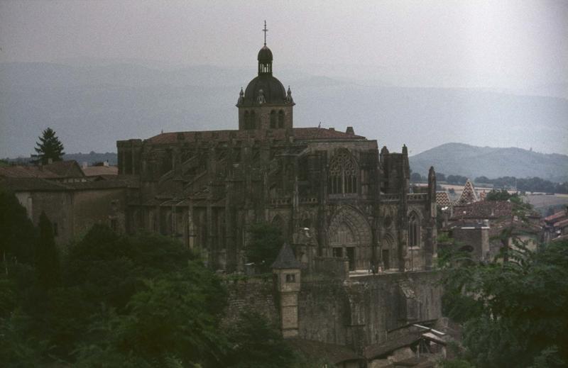 Ensemble nord-ouest de l'église abbatiale