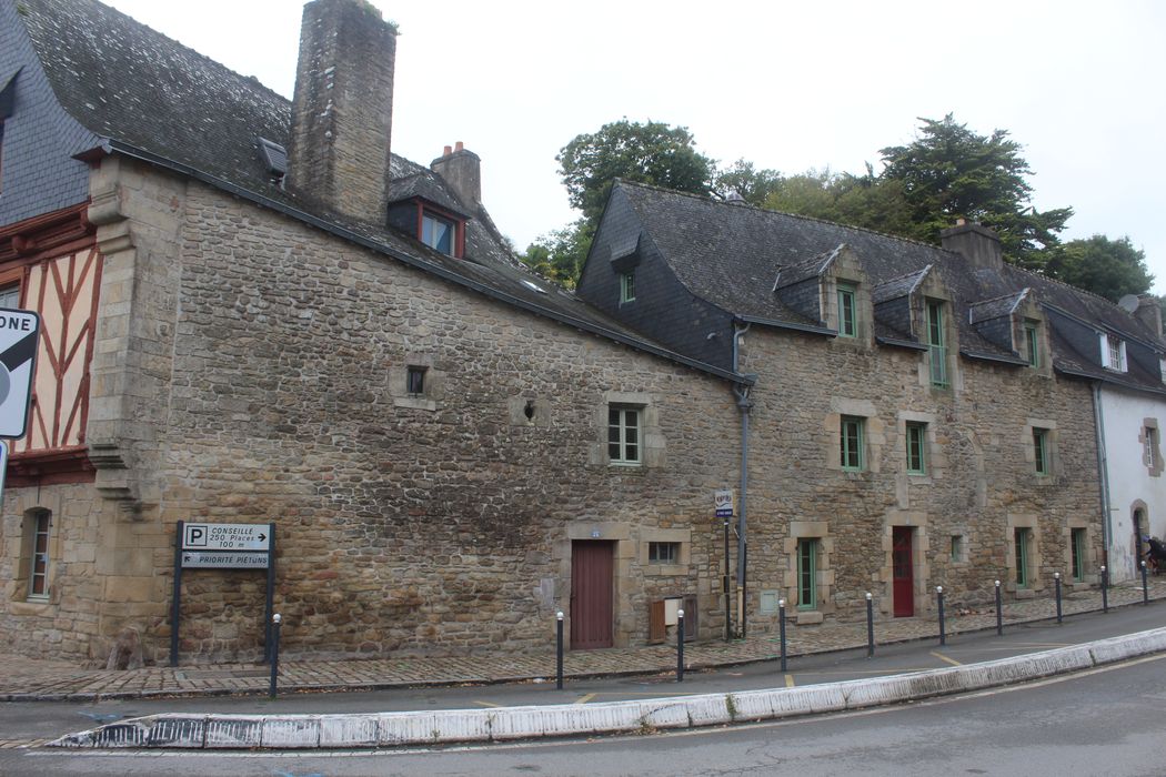 façade est sur rue