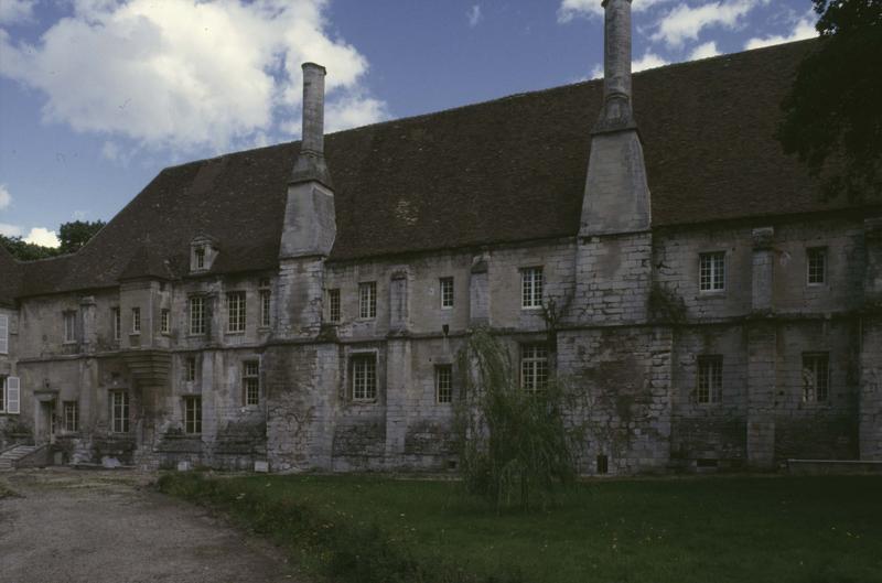 Aile ouest de l'abbaye servant de dortoir