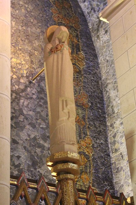 statue : Vierge