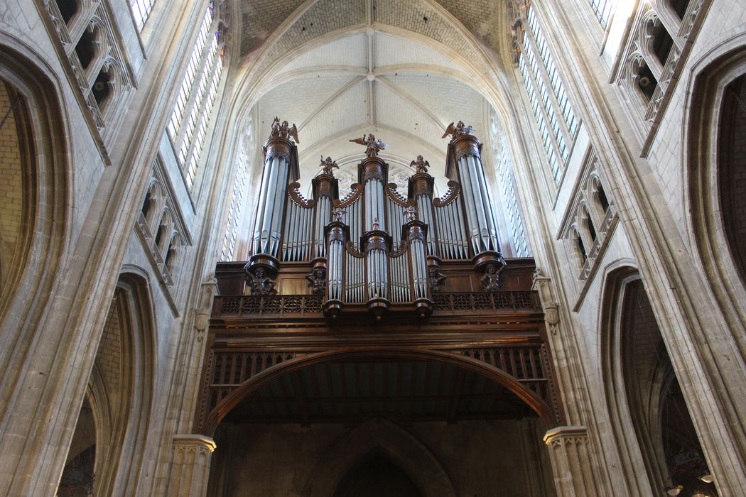 Orgue de tribune : partie instrumentale de l'orgue