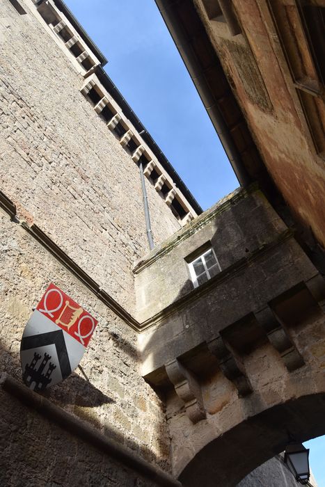 porte de ville, dite de la Madeleine, accolée à la façade est, vue partielle