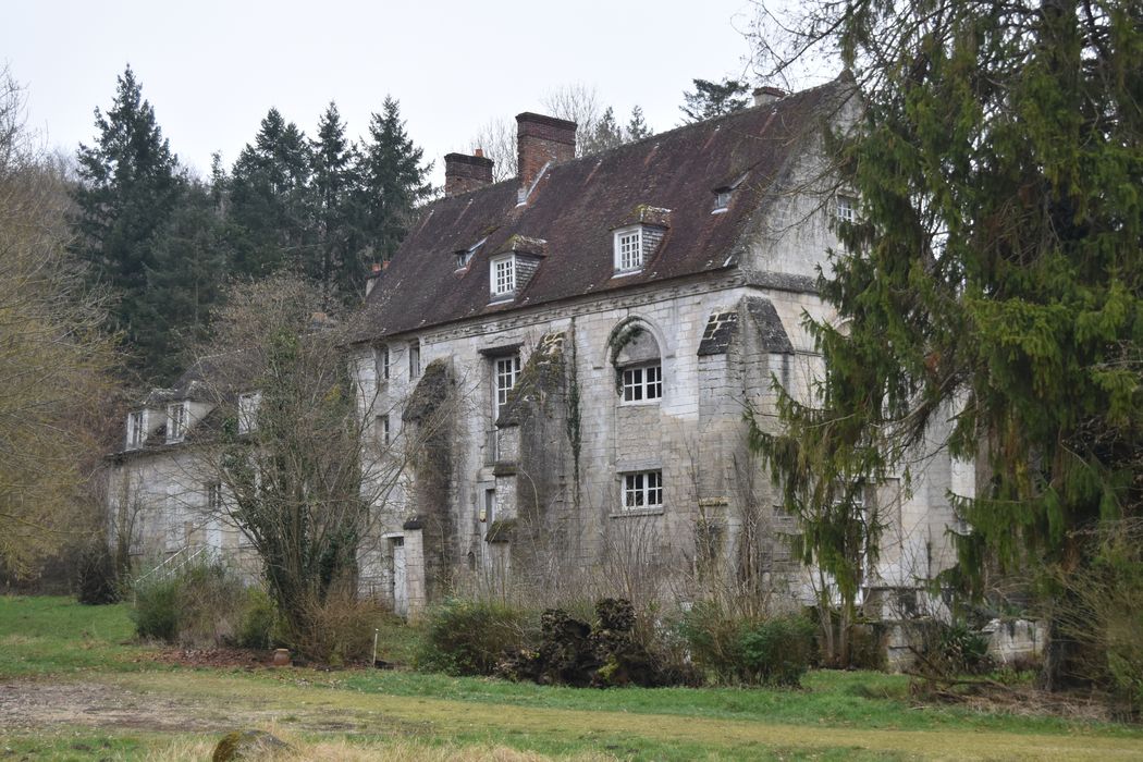 façade nord, vue partielle