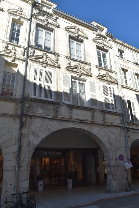 façade sur rue