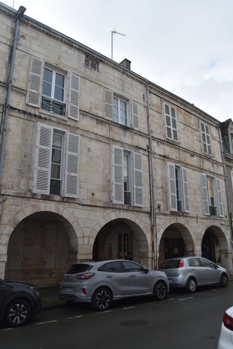 façade sur rue
