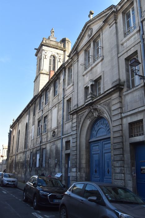 façade sur la rue des Augustins