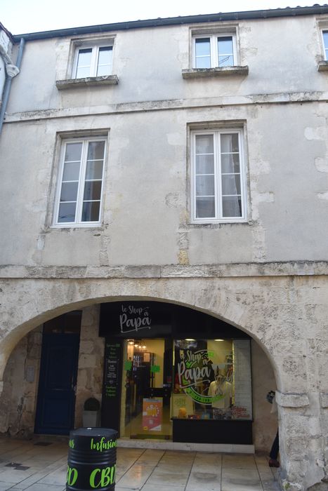 façade sur rue