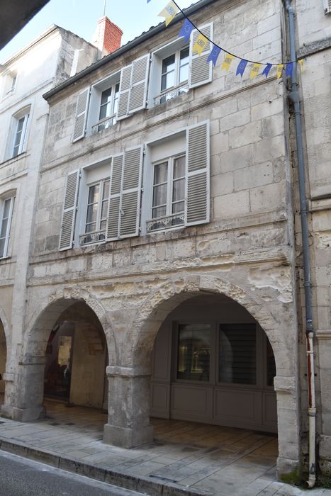 façade sur rue