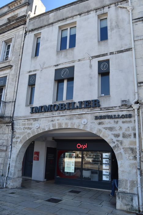 façade sur rue