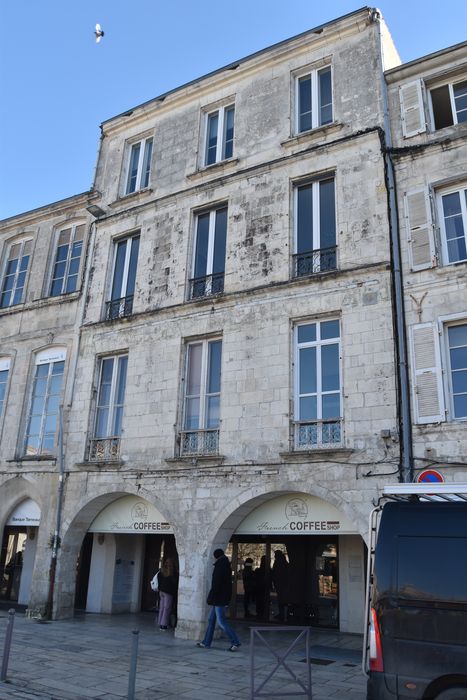 façade sur rue