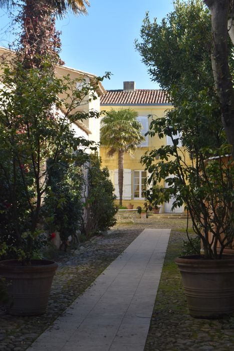 façade ouest, vue partielle