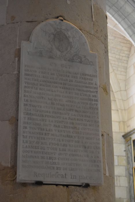 plaque funéraire du frère Henri de Suares d'Aulan - © Ministère de la Culture (France), Médiathèque du patrimoine et de la photographie, diffusion RMN-GP