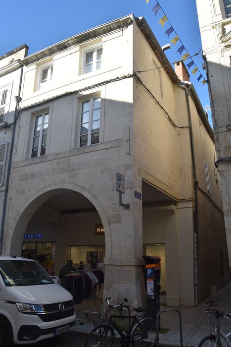 façade sur rue