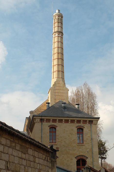 cheminée du bâtiment nord