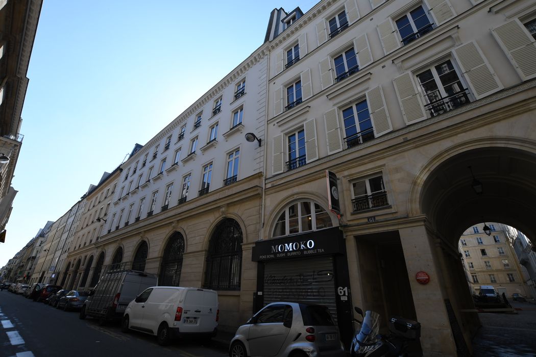 façade sur cour (intérieur cité)