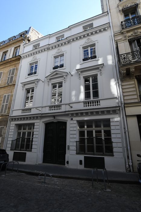 façade sur cour (intérieur cité)