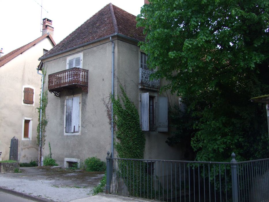 aile latérale, façade nord sur rue