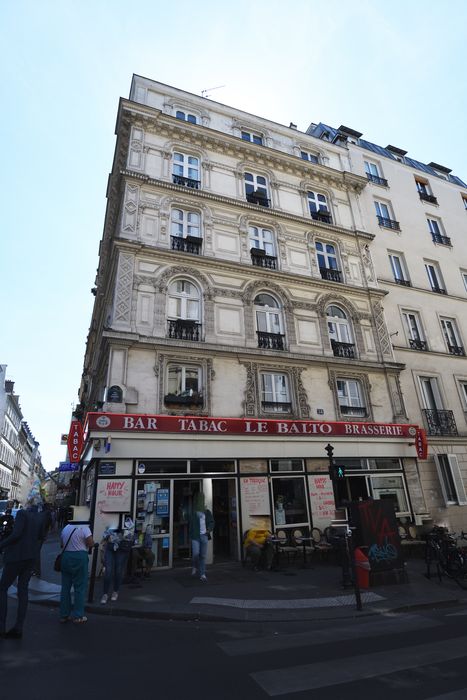 façade sur rue