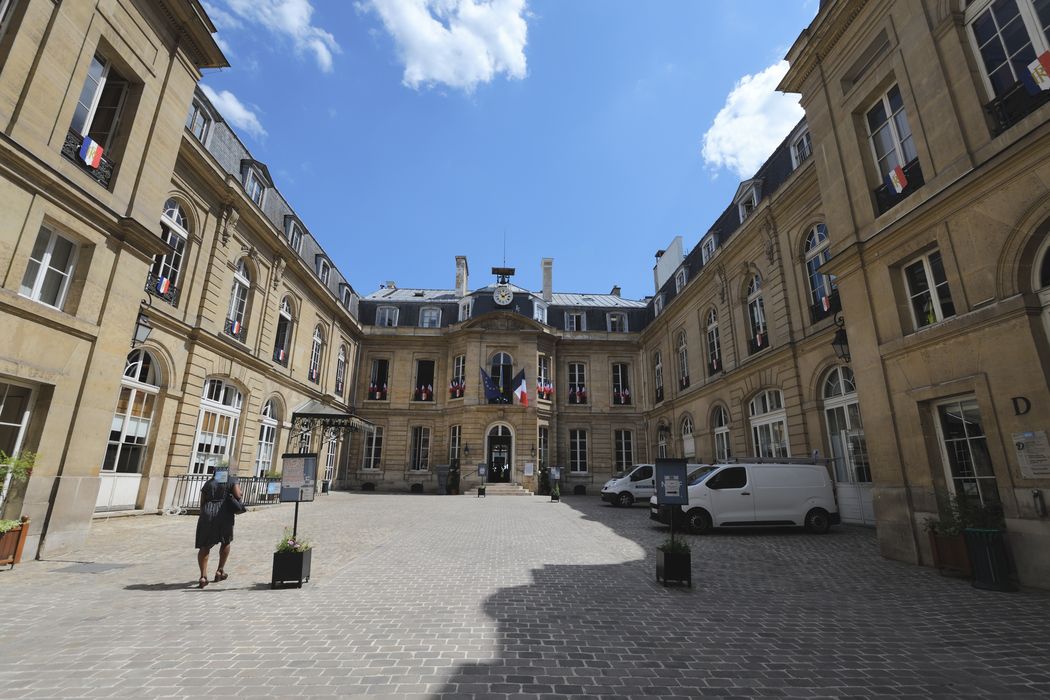 façade sur cour intérieure