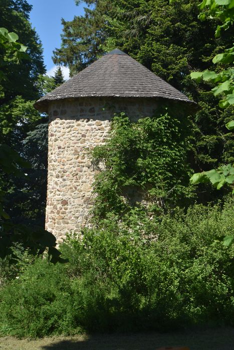 tour isolée est, vue partielle