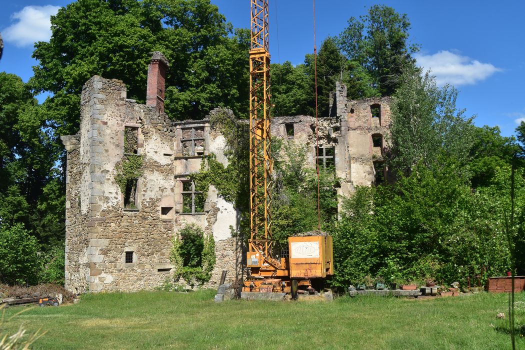 façade ruinée ouest