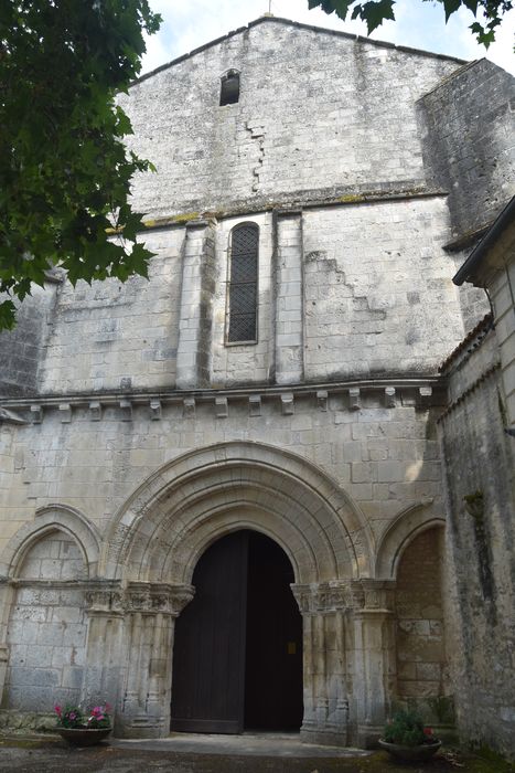 Façade ouest, vue partielle