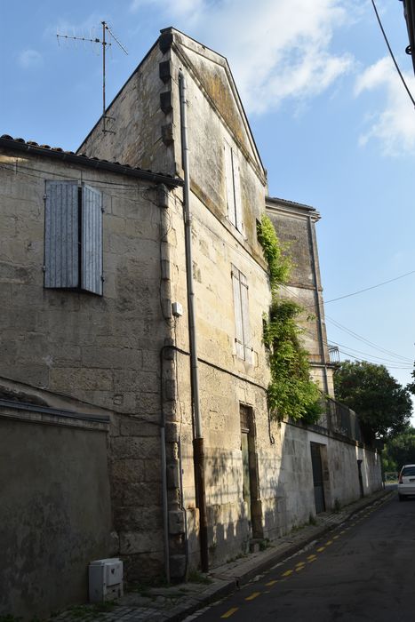 façade nord-ouest sur la rue Monconseil