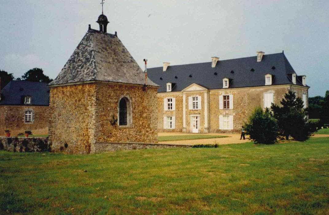 chapelle, façade ouest, vue partielle