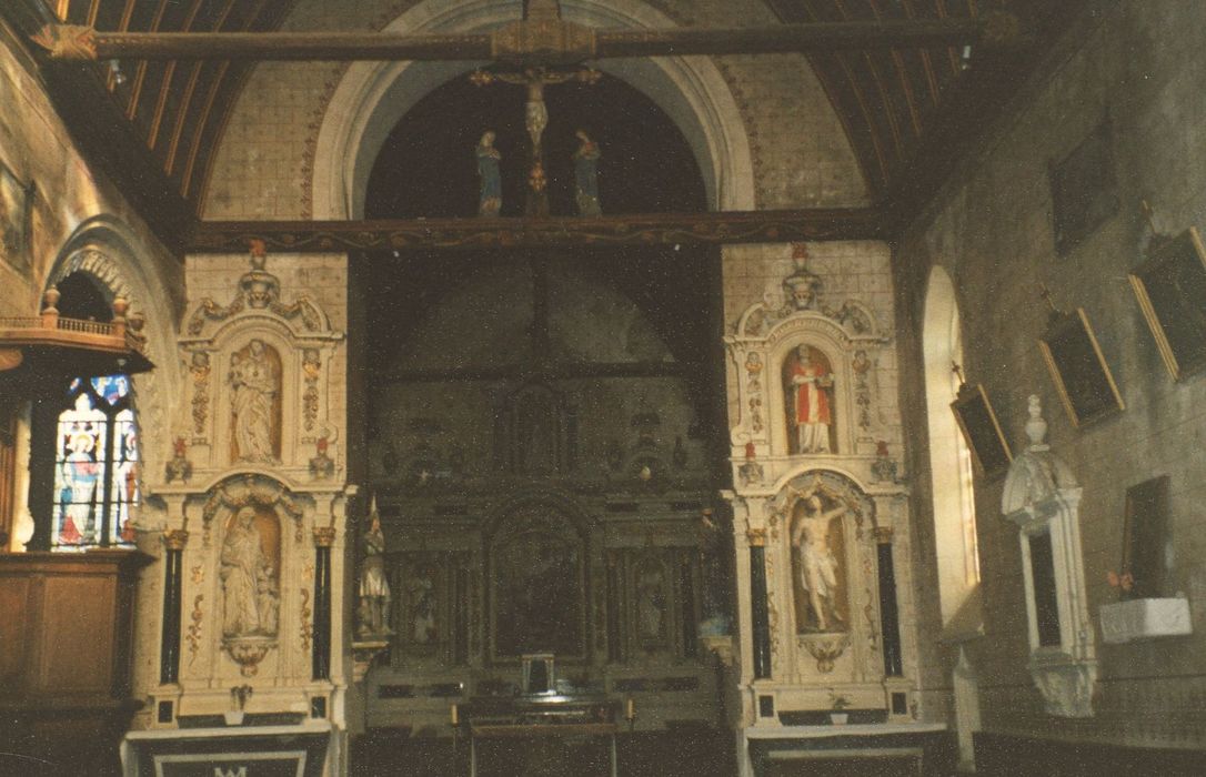 retables latéraux, statues ; Saint Sébastien, saint Etienne, Vierge à l’Enfant, sainte Anne et la Vierge