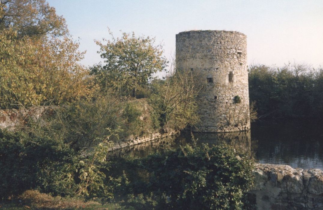 tour isolée sud