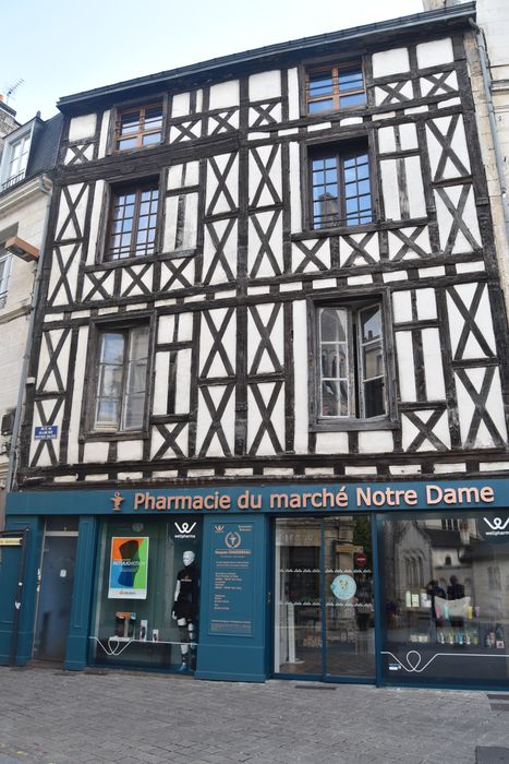 façade sur rue