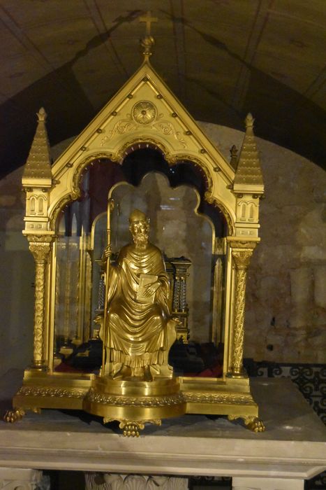 châsse-reliquaire avec statuette de saint Hilaire - © Ministère de la Culture (France), Médiathèque du patrimoine et de la photographie, diffusion RMN-GP