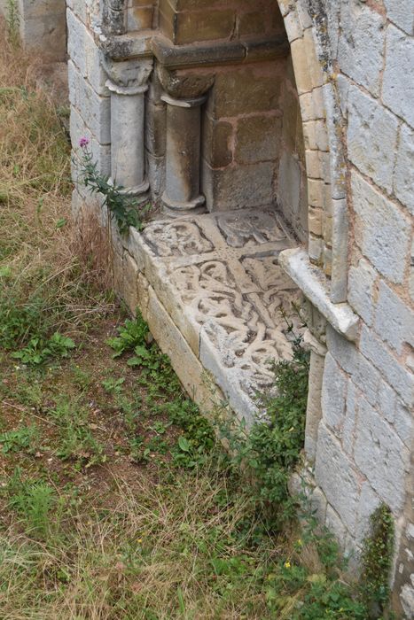 sarcophage, enfeu, plaque commémorative (couvercle), vue partielle