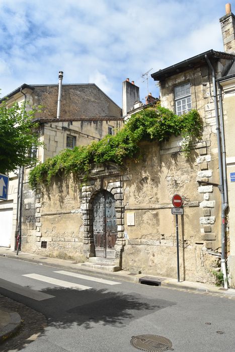 façade sur rue