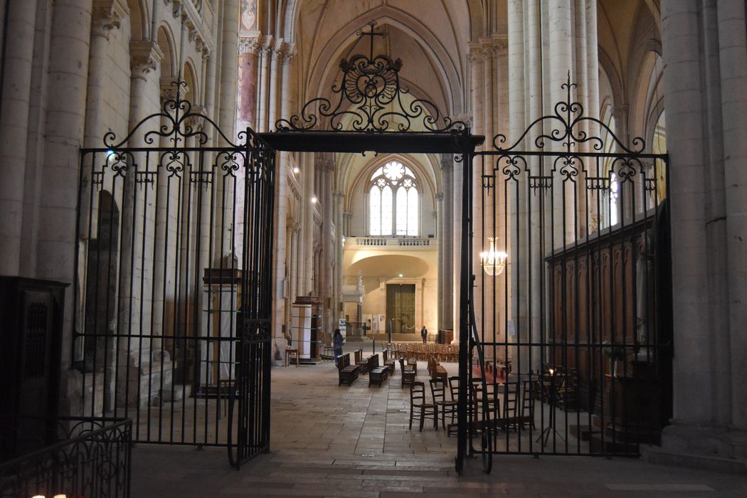 clôture de choeur (grille de communion)