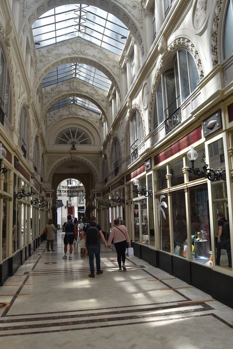 niveau supérieur sur la rue Santeuil